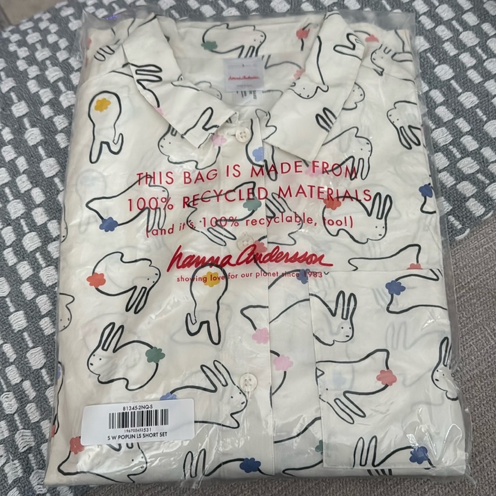 PJs women’s